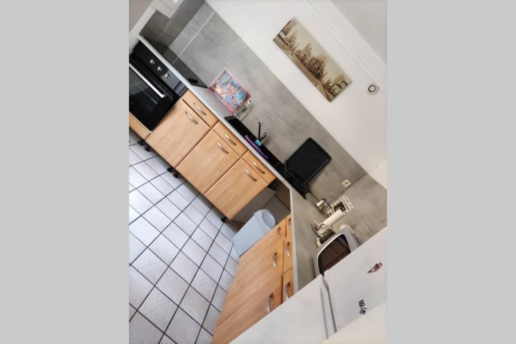 Appt En Bas De Villa, Petit Exterieur, 1 Place De Parking Кюерс Екстер'єр фото